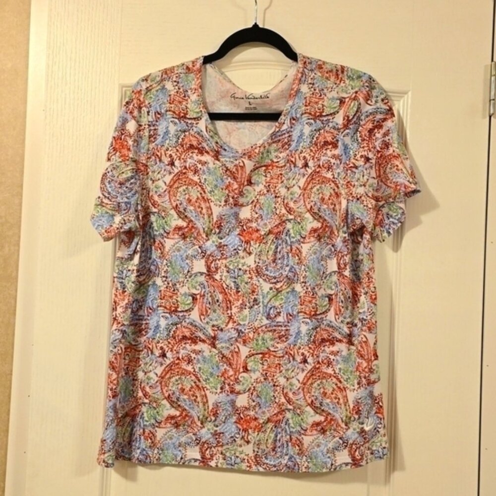 Ladies Gloria Vanderbilt top size LG